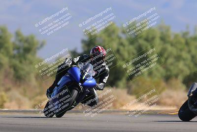 media/Nov-06-2022-SoCal Trackdays (Sun) [[208d2ccc26]]/Turn 7 Set 1 (1050am)/